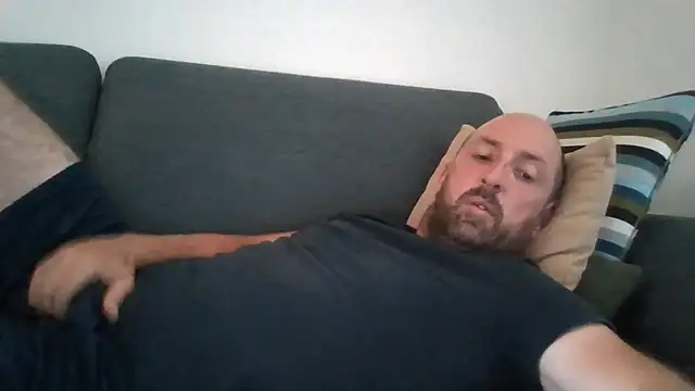 Snapshot of luca_beech88 chatting on June 20, 11:35 am luca beech88 online show from June 20, 11:35 am