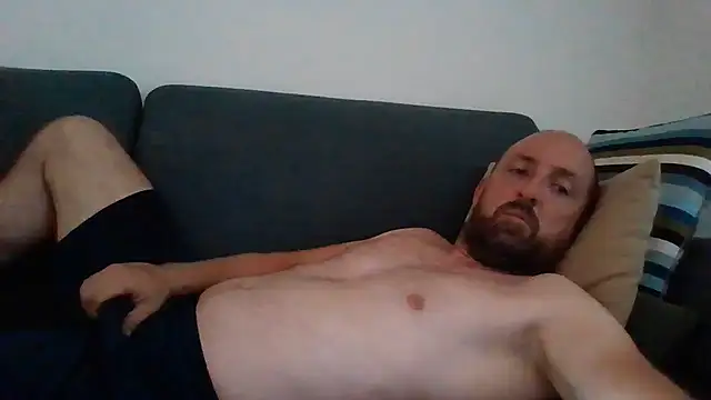 Snapshot of luca_beech88 chatting on June 24, 11:20 am luca beech88 online show from June 24, 11:20 am