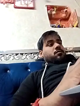 Snapshot of naughtyboyjii chatting on November 14, 6:01 am naughtyboyjii online show from November 14, 6:01 am