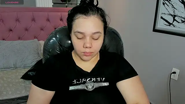 Snapshot of _chelsea_24 chatting on May 17, 4:25 pm chelsea 24 online show from May 17, 4:25 pm
