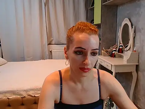 AnneDevrim online show from November 12, 6:58 am