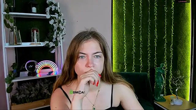 Snapshot of baby_hotte chatting on June 30, 5:52 am baby hotte online show from June 30, 5:52 am