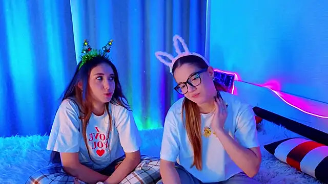 Snapshot of MargaretMorris chatting on December 20, 9:49 am MargaretMorris online show from December 20, 9:49 am