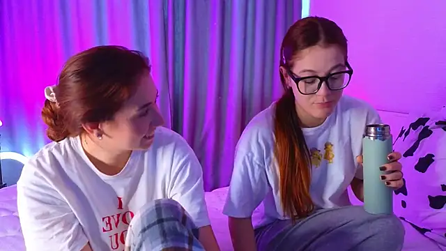 Snapshot of MargaretMorris chatting on January 14, 8:20 am MargaretMorris online show from January 14, 8:20 am