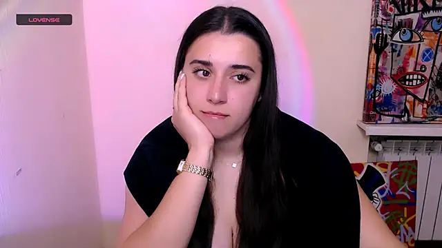Snapshot of AlinaDoll_ chatting on May 19, 7:15 am AlinaDoll online show from May 19, 7:15 am