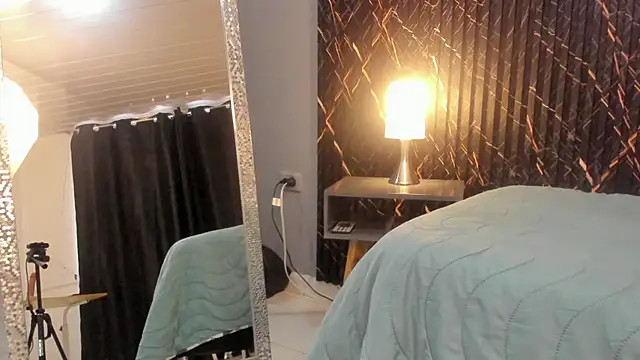 clara heat online show from November 20, 7:57 pm