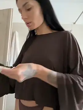 VickyM99 online show from April 19, 9:08 am