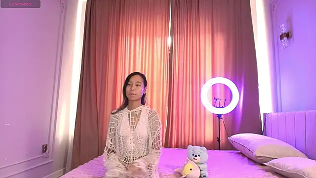 lihnpham online show from November 16, 3:56 am