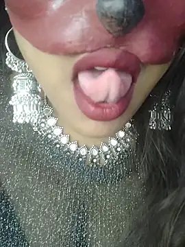 SEXYY TRANSY WITH GIRL online show from December 18, 1:06 pm