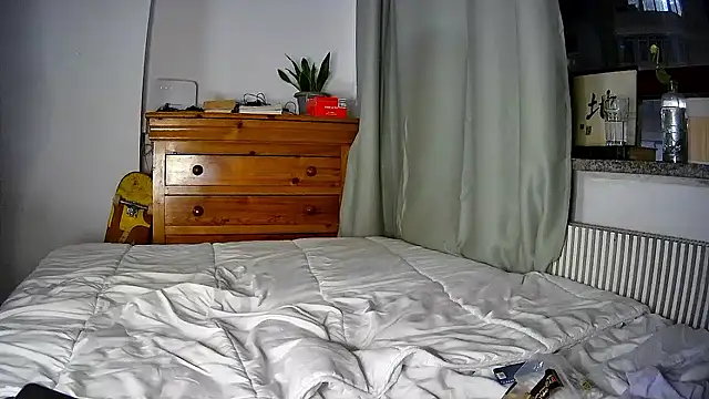 Gatitasalvaje123 online show from December 4, 9:56 pm