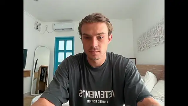 DanteRay online show from April 27, 5:16 am