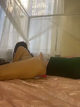 Snapshot of baeezzyy chatting on November 4, 2:49 pm baeezzyy online show from November 4, 2:49 pm