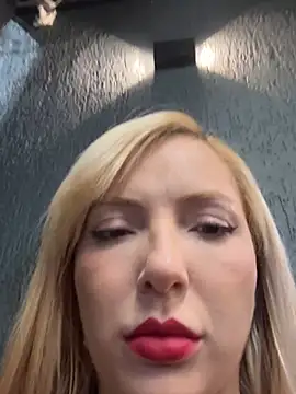 melisboa online show from May 16, 2:52 am