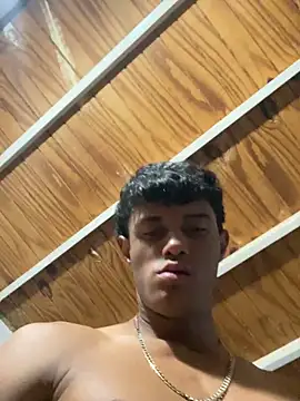 Snapshot of meliodas_23cm chatting on November 25, 4:01 am meliodas 23cm online show from November 25, 4:01 am