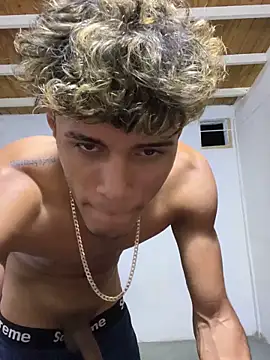 meliodas 23cm online show from February 8, 4:49 am