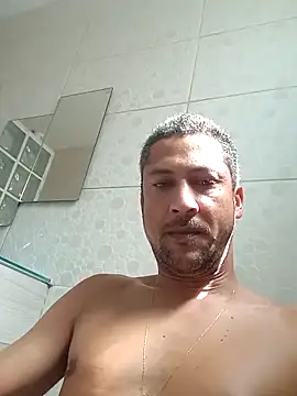 Snapshot of Arrombador20 chatting on April 7, 3:01 pm Arrombador20 online show from April 7, 3:01 pm