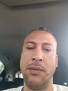 Snapshot of Arrombador20 chatting on April 15, 12:56 pm Arrombador20 online show from April 15, 12:56 pm