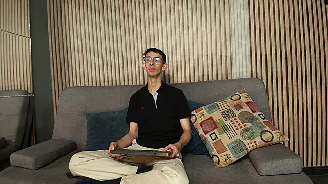 ZyroNight online show from November 13, 11:25 pm