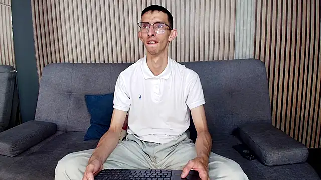 ZyroNight online show from December 20, 3:57 am