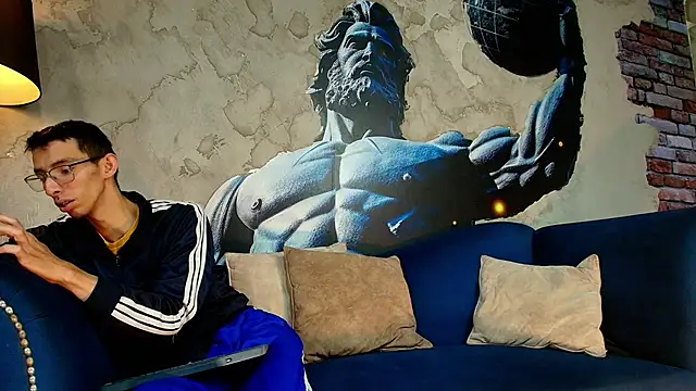 ZyroNight online show from January 5, 7:28 pm