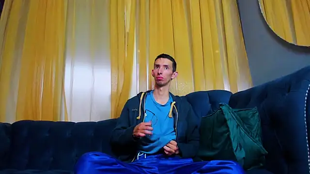 ZyroNight online show from January 10, 1:46 pm