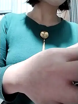 Niramiu online show from December 22, 1:35 am