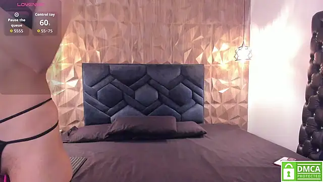 Kiara velvet   online show from November 28, 3:31 am