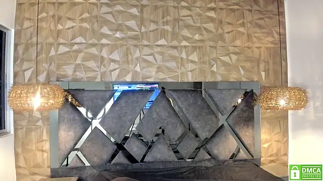 Kiara velvet   online show from April 8, 4:34 am