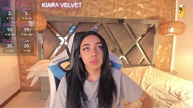 Kiara velvet   online show from April 18, 5:00 am