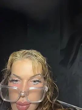 zowi101 online show from March 15, 4:51 am