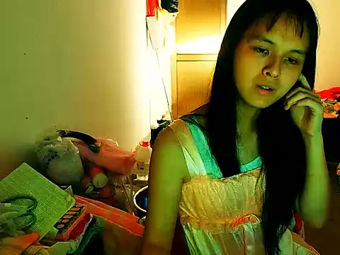 Snapshot of RebelAura chatting on July 29, 9:02 pm RebelAura online show from July 29, 9:02 pm