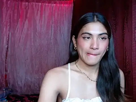 Snapshot of ursexykittykat_xx chatting on November 30, 10:08 am ursexykittykat xx online show from November 30, 10:08 am