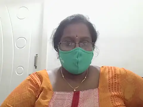 hootypriya online show from November 14, 4:17 pm