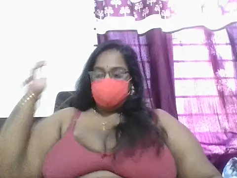 hootypriya online show from March 10, 3:00 am