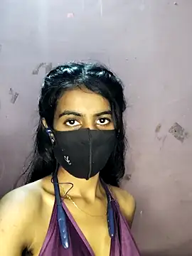 Snapshot of Thaper_Meera2 chatting on April 28, 8:47 pm Thaper Meera2 online show from April 28, 8:47 pm
