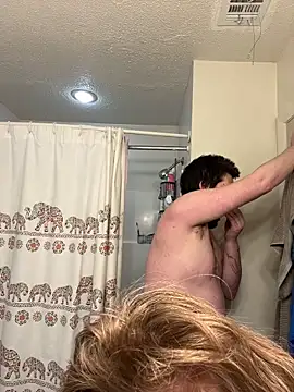 Redriddinghood8 online show from February 5, 7:46 am