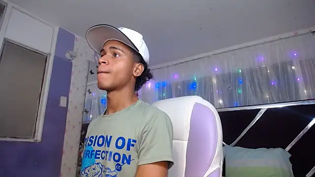 Santy bigcock 01 online show from April 20, 2:09 pm