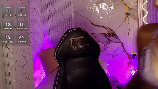 Snapshot of PEACHY_TAY chatting on February 12, 12:00 pm PEACHY TAY online show from February 12, 12:00 pm