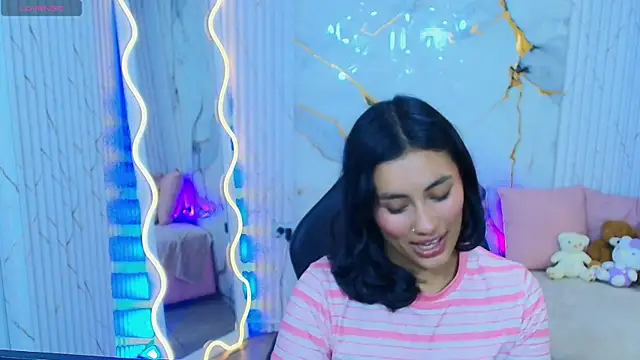 PEACHY TAY online show from July 12, 11:34 am