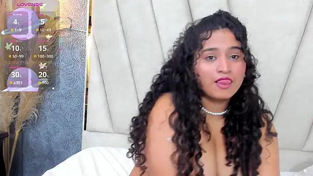 alana-silva online show from March 29, 4:29 pm