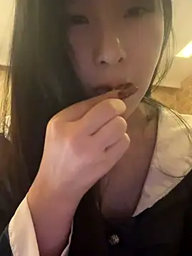 Snapshot of anankaka71 chatting on November 9, 3:27 am anankaka71 online show from November 9, 3:27 am