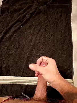 Snapshot of D0ntM1ndM3 chatting on February 17, 5:59 am D0ntM1ndM3 online show from February 17, 5:59 am