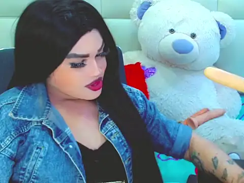 NharaBigCock online show from March 11, 7:31 pm