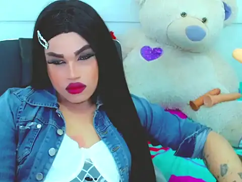 NharaBigCock online show from March 13, 6:47 pm