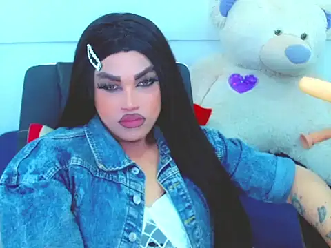 NharaBigCock online show from March 20, 6:13 pm