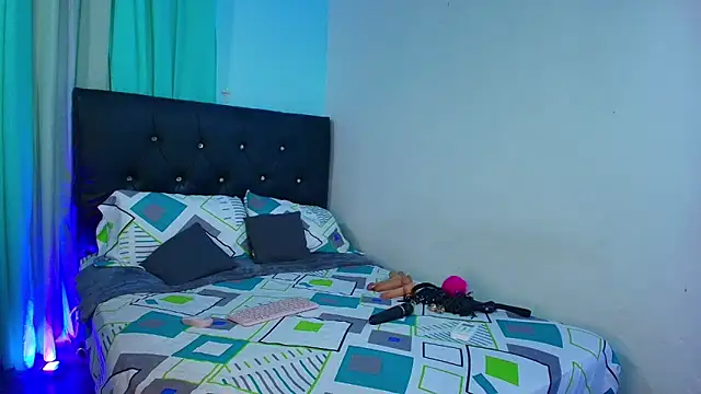 Snapshot of Lulu_swarts chatting on February 10, 7:07 pm Lulu swarts online show from February 10, 7:07 pm