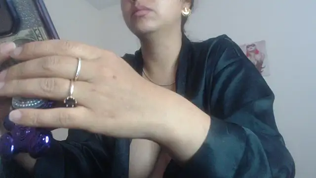 camila rouswhyth online show from April 17, 8:45 pm