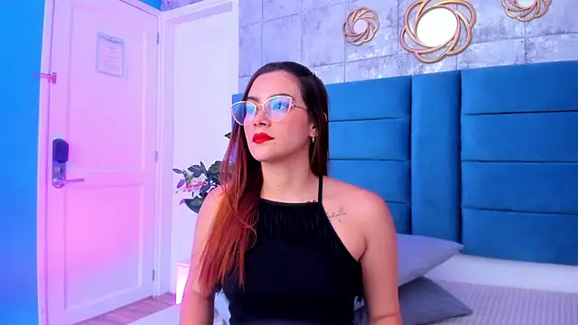 SaraAlvarezx online show from February 26, 4:33 am