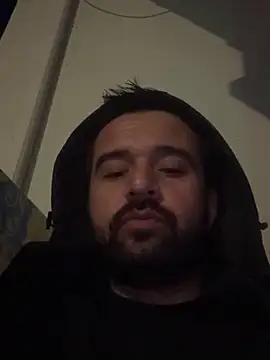 Snapshot of NiktirGit31 chatting on November 4, 6:07 pm NiktirGit31 online show from November 4, 6:07 pm