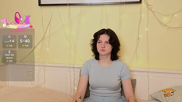 LatinaHuguenin online show from November 29, 7:22 am